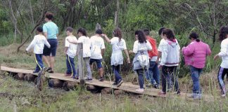 Trilha da Nascente Ibiacá é inaugurada ao lado de escola Trilha da Nascente Ibiacá