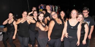 Projeto Amor apresenta peça “Alice no País das Maravilhas” nesta quinta
