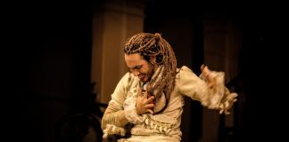 Peça “Quixotes” tem apresentação gratuita no Teatro Municipal Peça Quixotes