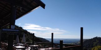 Restaurante inova com cardápio romântico