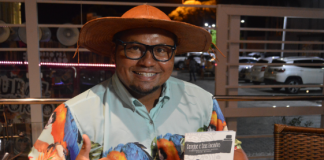 Artistas da terra: Conheça o cordelista Chiquinho do Além mar que traz a história de Sergipe em suas obras