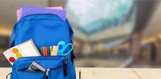 Ação social recolhe e reformam mochilas usadas para crianças carentes em Aracaju