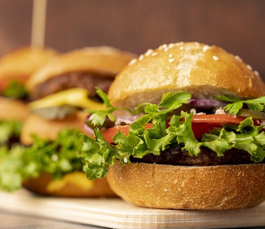 Dia Mundial do Hambúrguer: saiba quais hamburguerias fazem entregas em Birigui