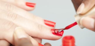 Tá procurando emprego? Confira 8 vagas para Manicure em Botucatu hoje