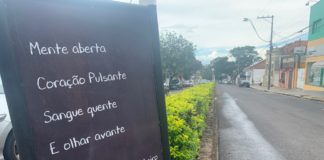 Se essa rua fosse minha: Artistas de Botucatu espalham poesias pela cidade
