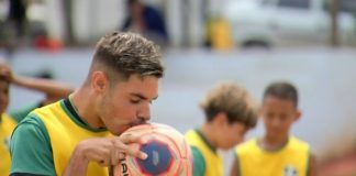 A surpreendente história do mariliense que contrariou os médicos jogando futebol