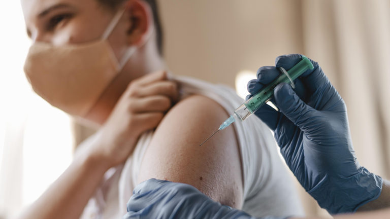 Atenção às datas: vacinação contra gripe teve início nesta segunda (12) em Birigui