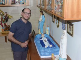Quem é o santa-cruzense que restaura e coleciona mais de 300 imagens sacras?