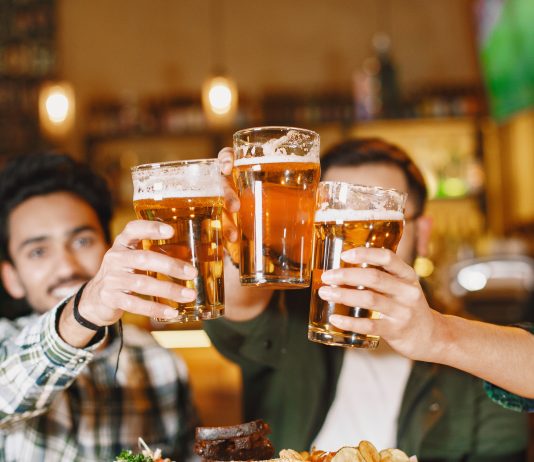 4 opções de barzinhos animadíssimos em Ourinhos para aproveitar o final de semana