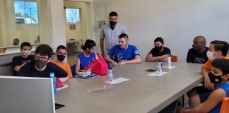 Jovens autistas marilienses recebem oportunidade profissionalizante para o mercado digital