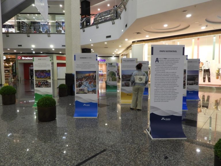Ecomuseu leva exposição Itaipu Sustentável ao shopping Cataratas JL