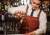 Cocktails e Sorrisos: A Arte dos Bartenders em Divinópolis