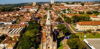 Empresas de São Manuel tem mais de 50 vagas abertas na cidade whatsapp