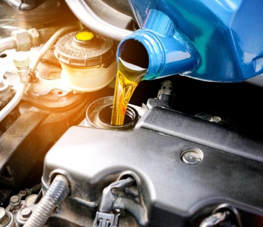 Está procurando por Troca de Óleo Automotivo em Atibaia? Confira nossa lista com as melhores opções na cidade!